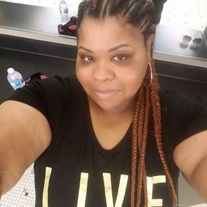 Meet your Posher, L monae